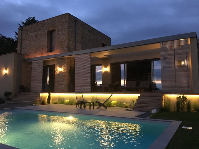 Terrasse piscine design 