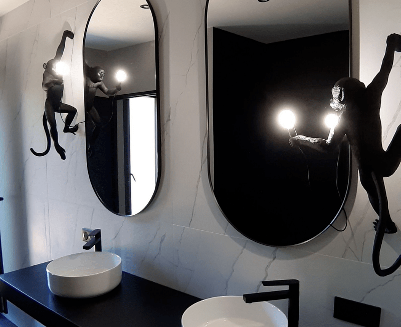 Salle de bain noire et blanche : 16 idées pour vous inspirer ! - Kozikaza